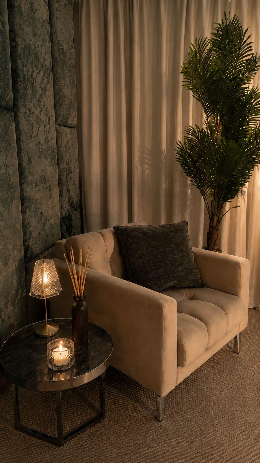 centrum-optimus-poznan-gabinet-2-sciegiennego-sofa-lampa